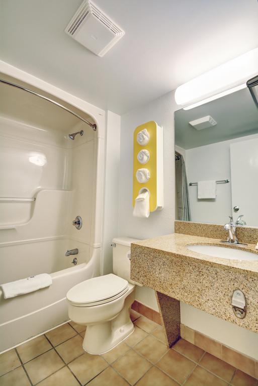 Motel 6-Newport, Ri Phòng bức ảnh