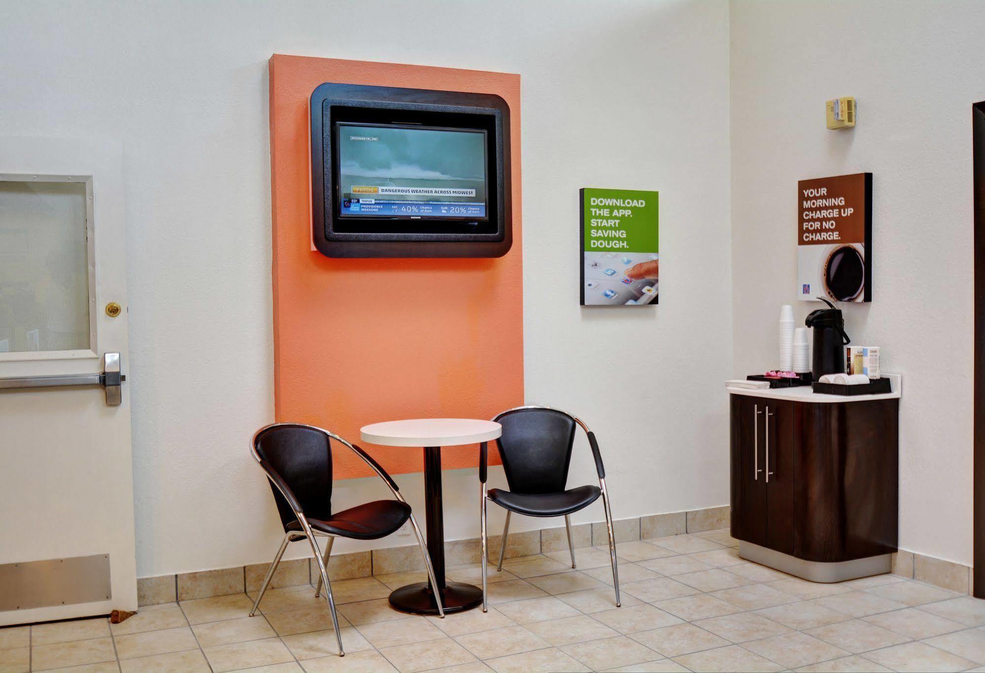 Motel 6-Newport, Ri Ngoại thất bức ảnh
