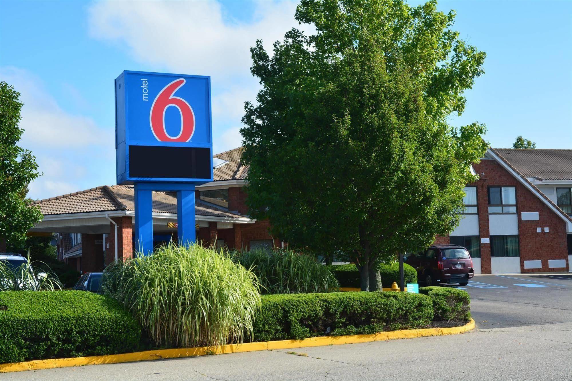 Motel 6-Newport, Ri Ngoại thất bức ảnh