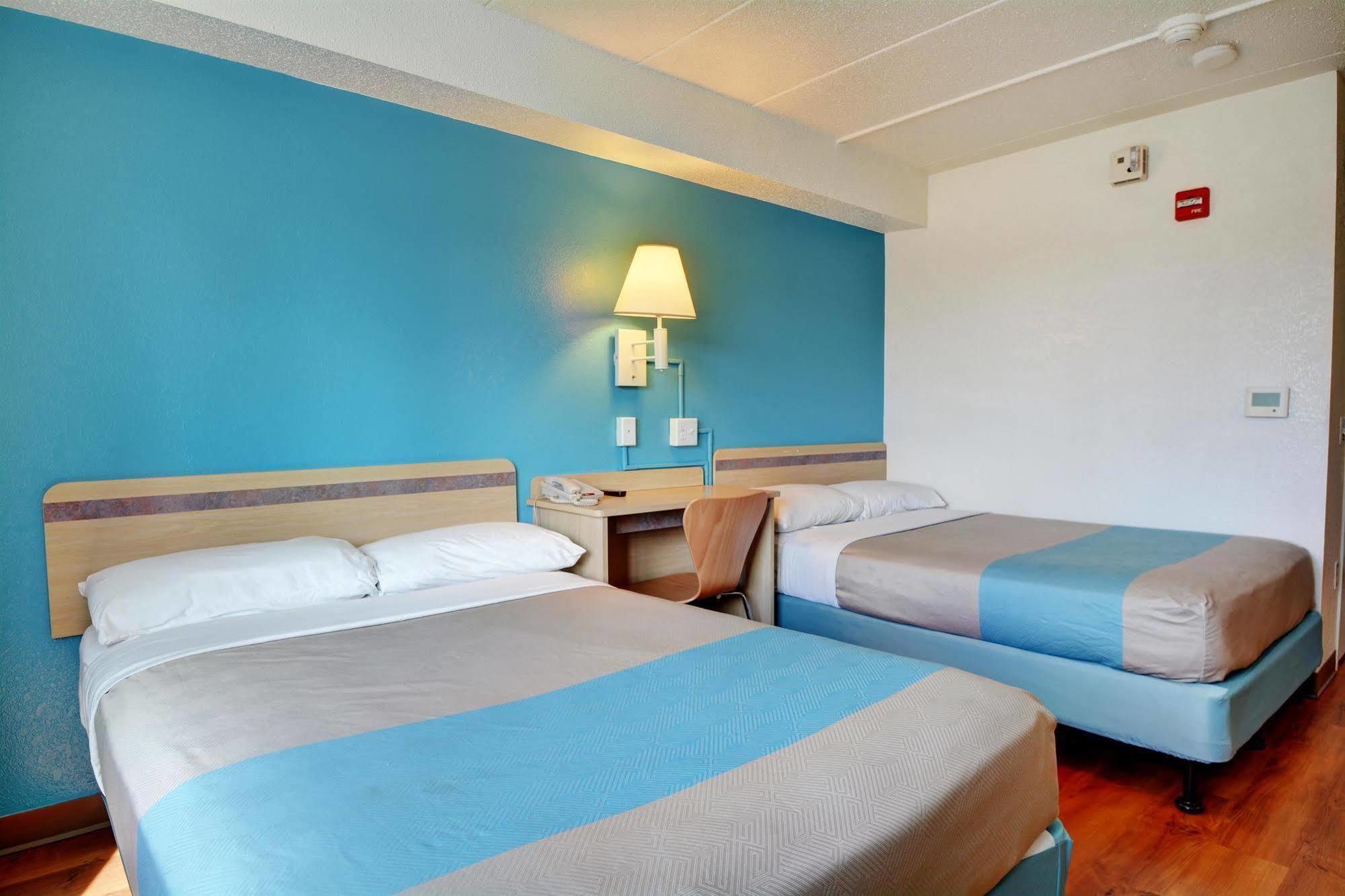 Motel 6-Newport, Ri Ngoại thất bức ảnh